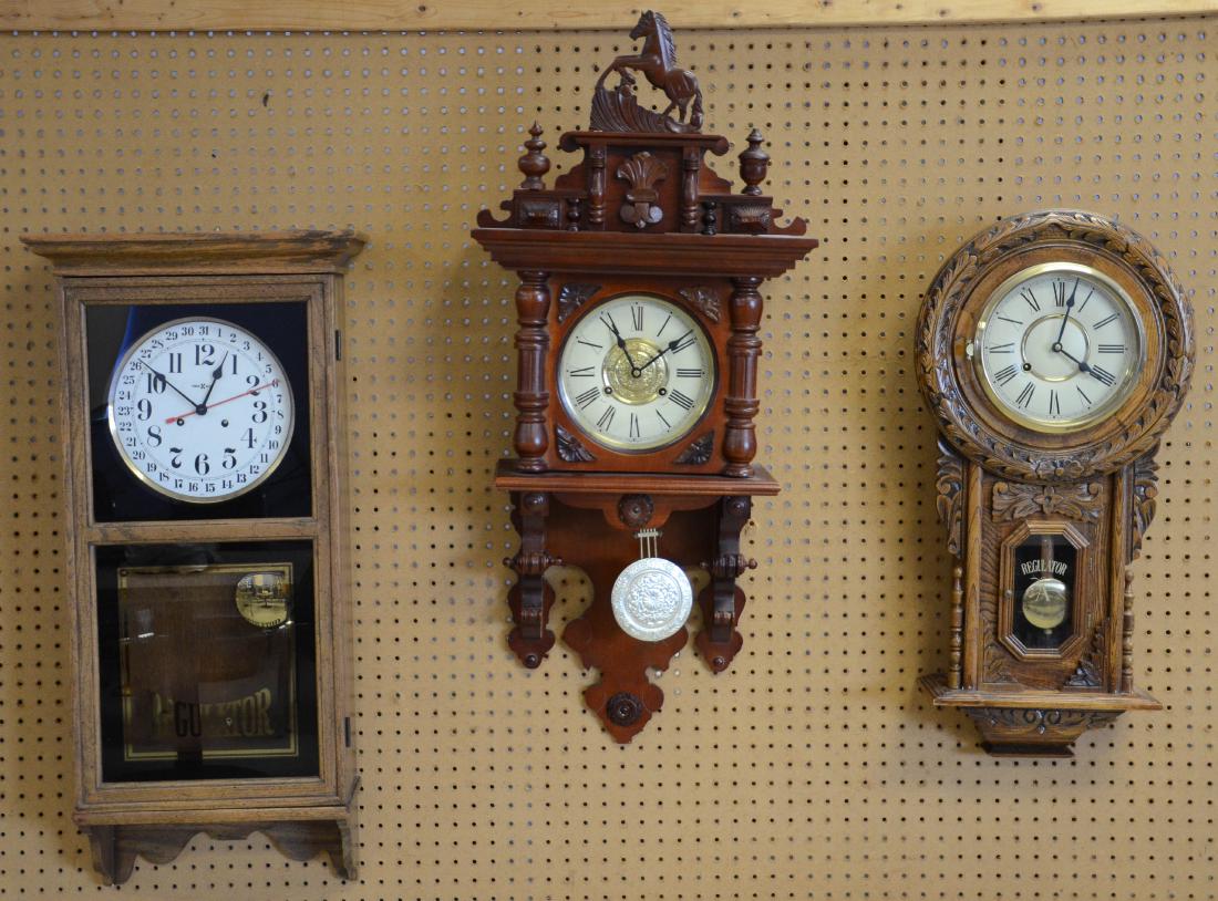 3 Wall clocks (1 of 4)