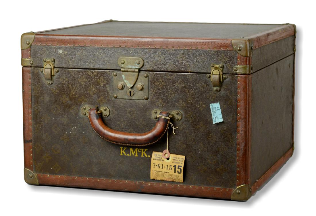 Louis Vuitton Alzer classic logo shoe & hat case (1 of 8)