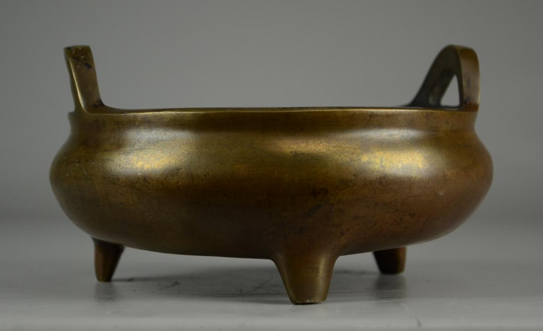 Chinese bronze censer: Chinese bronze censer, 6 character mark to base, 7-1/2" w