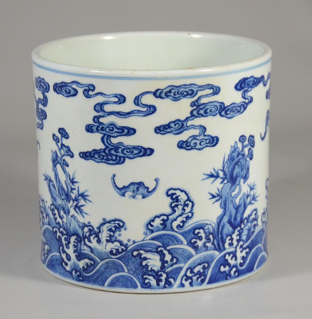 Chinese blue and white jar (1 of 12)