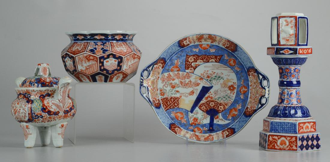 (4) Pcs Japanese Imari porcelain (1 of 9)