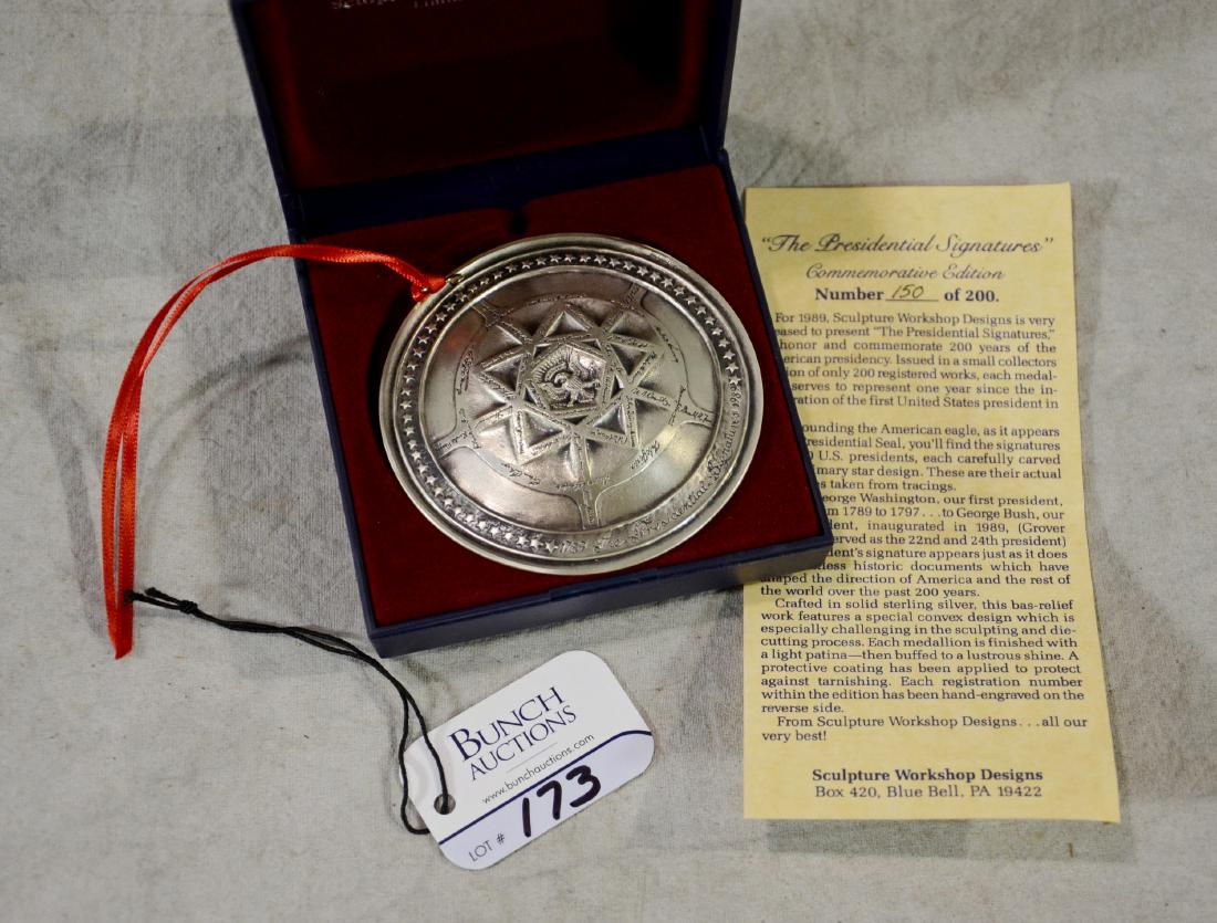 Sterling silver Sculpture Workshop Designs "The: Sterling silver Sculpture Workshop Designs "The Presidential Signatures" ornament, limited edition 150/200 (with original box), 1.09 TO