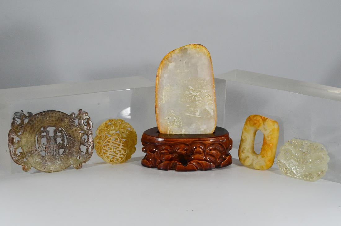 (5) Chinese carved hardstone pieces (1 of 5)
