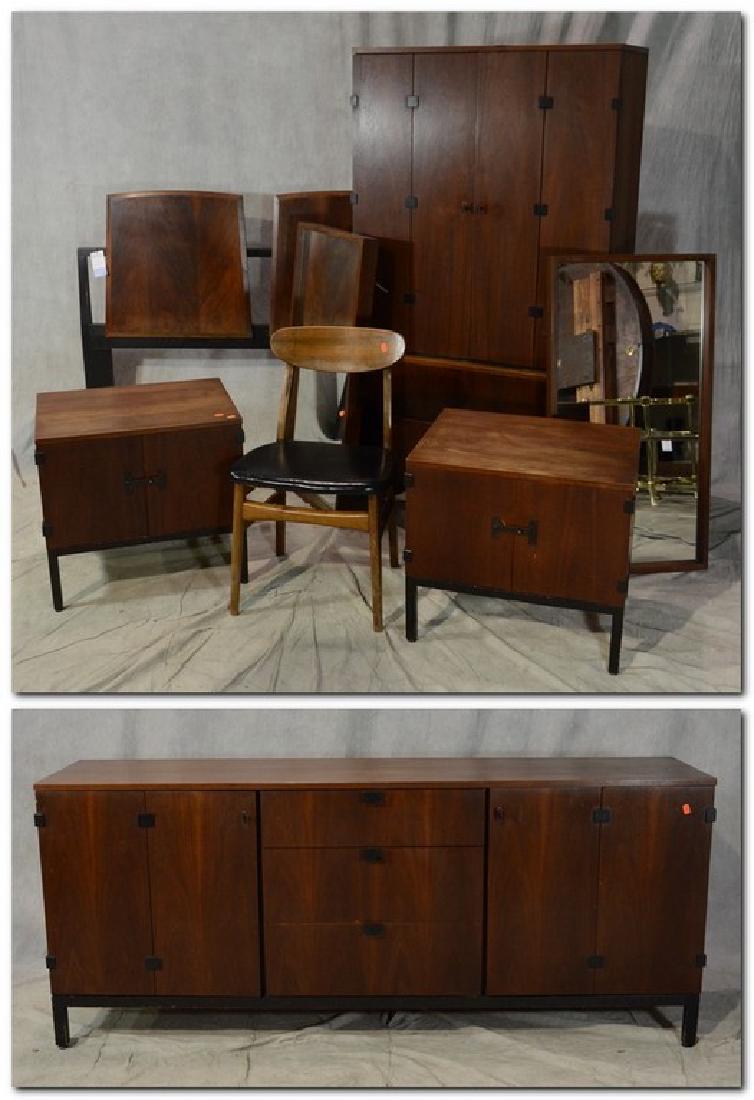 (8) pc Modern Design bedroom set (1 of 3)