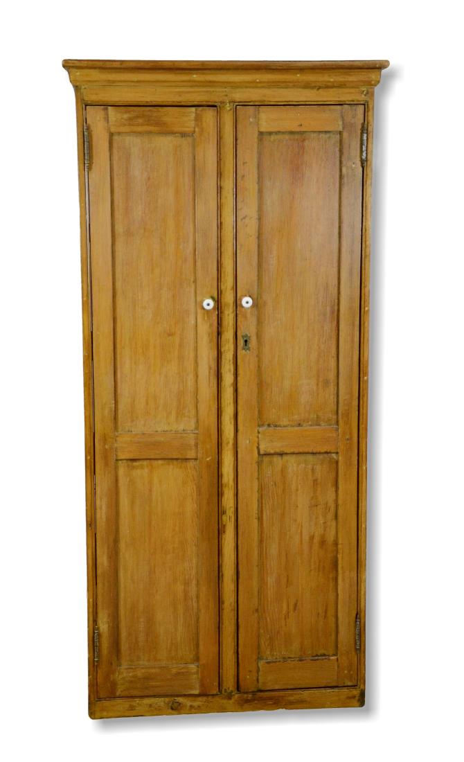 Poplar 2 door wall cupboard (1 of 2)