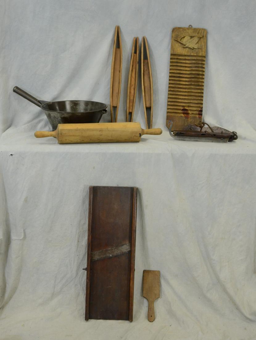 (10) Primitive kitchen items (1 of 1)