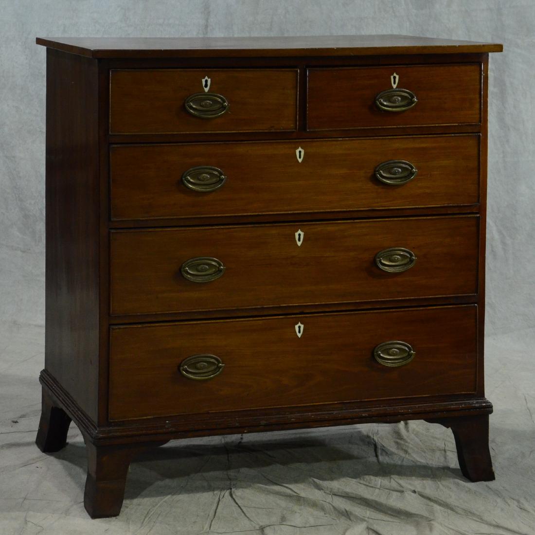 Mahogany Georgian style chest of drawers (1 of 4)