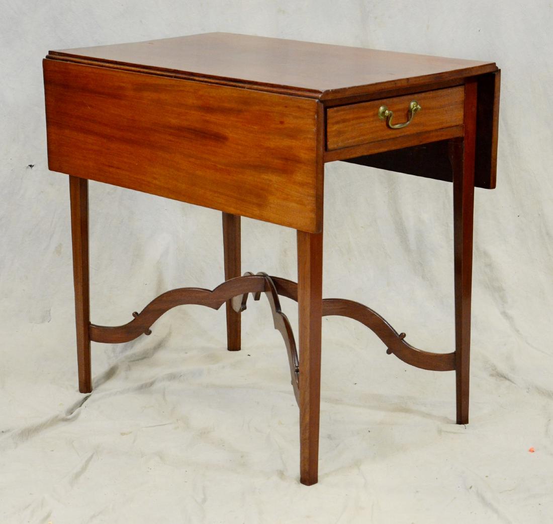 American Mahogany Hepplewhite Pembroke table (1 of 4)