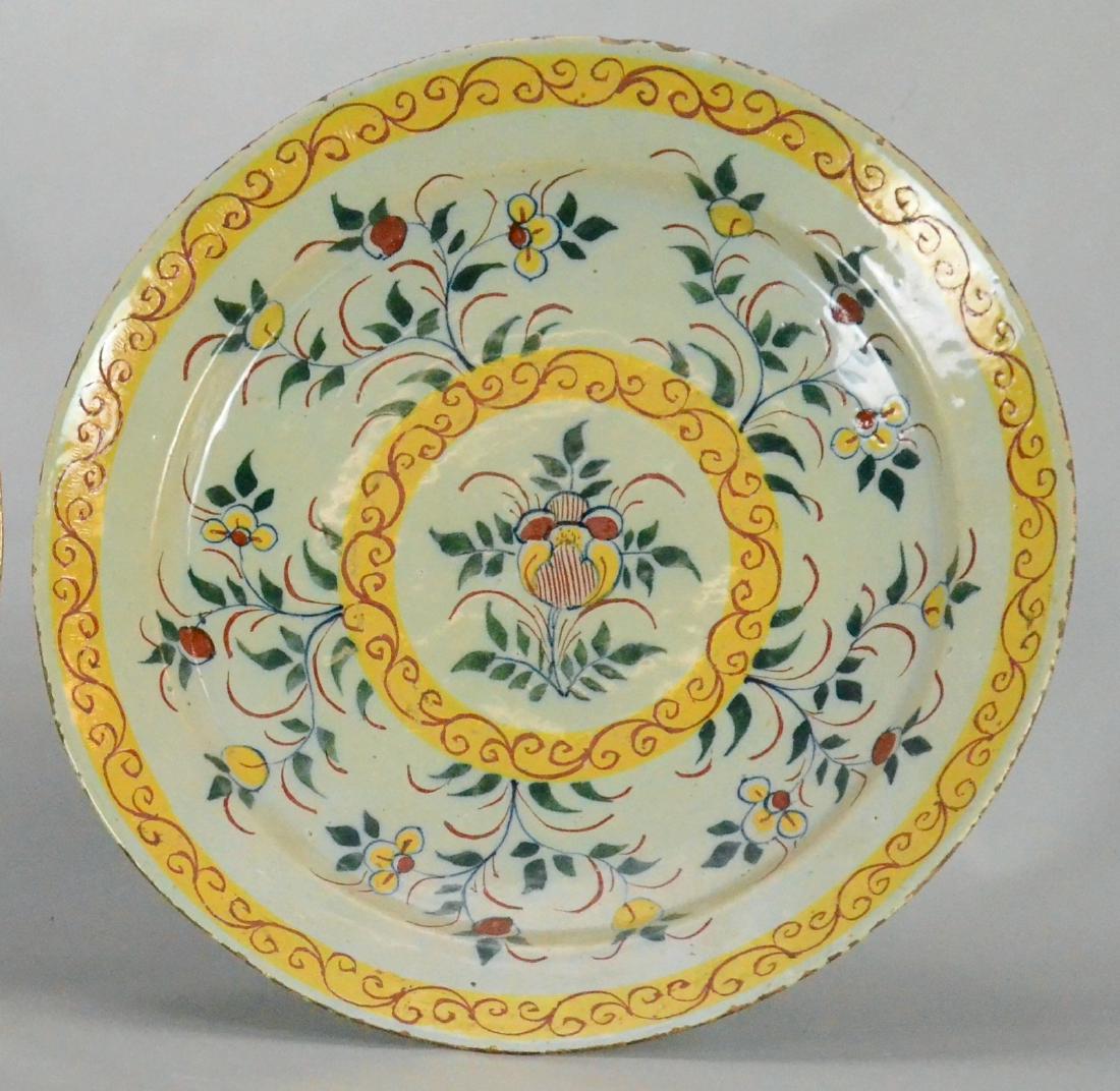 Yellow, green, and iron red Spanish faience charger (1 of 2)
