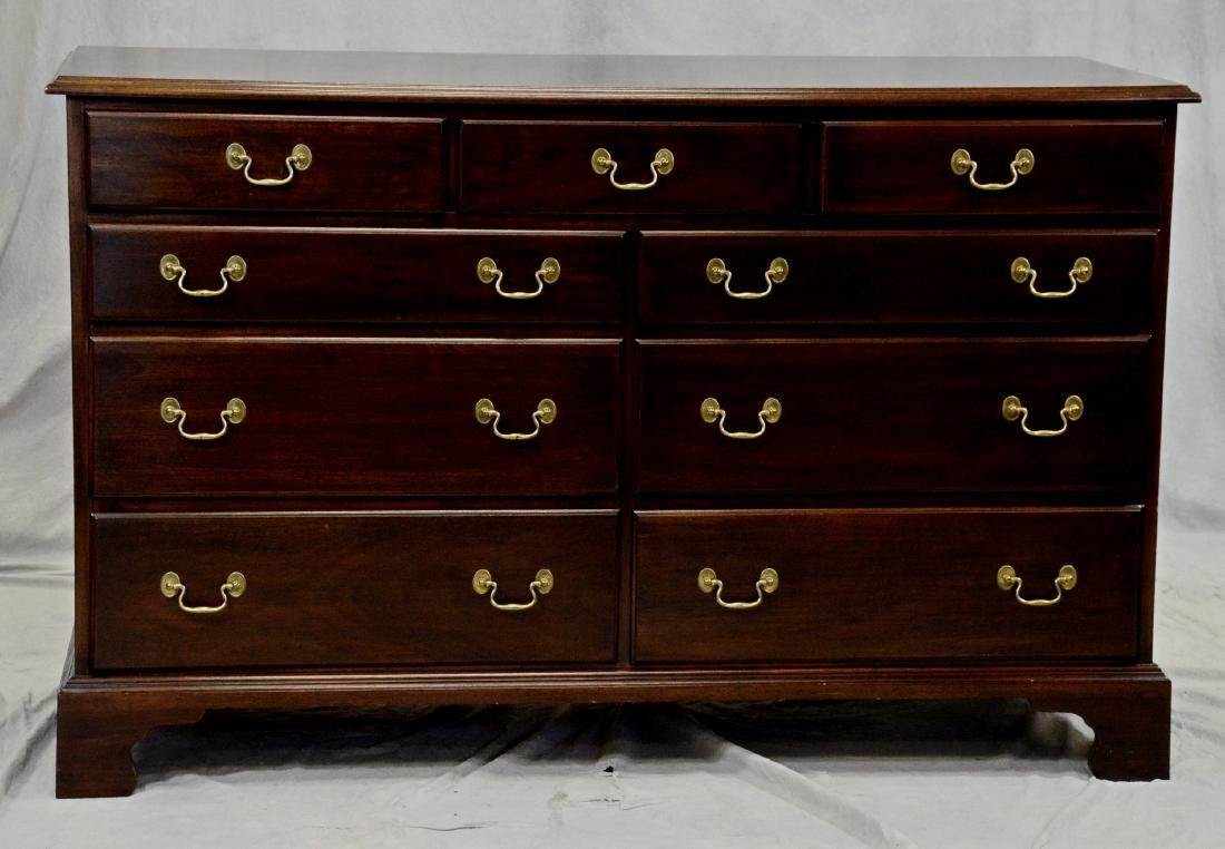 Mahogany Henkel Harris Chest Of Drawers (1 of 1)