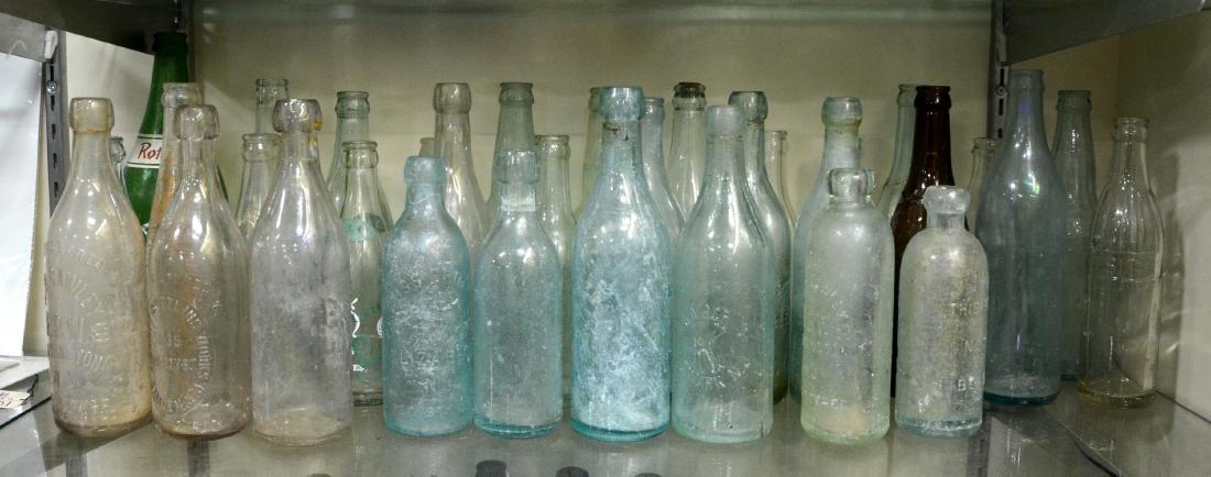 (30) Antique Glass NJ Bottles: Soda, Beer, Mineral: (30) Antique Glass NJ Bottles: Soda, Beer, Mineral Water, Ale Includes: 12 Blob Tops - Liberty Bottling Camden, W.H. Cawley F.B.W. Flemington, C.O. Johnson Bottling Co Trenton, B.P. Reeder Trenton, W.