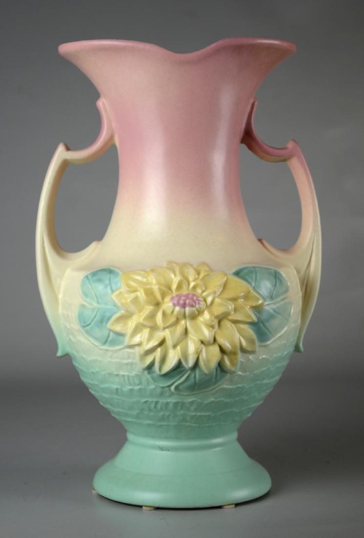Hull Pottery Water Lily Vase (1 of 4)