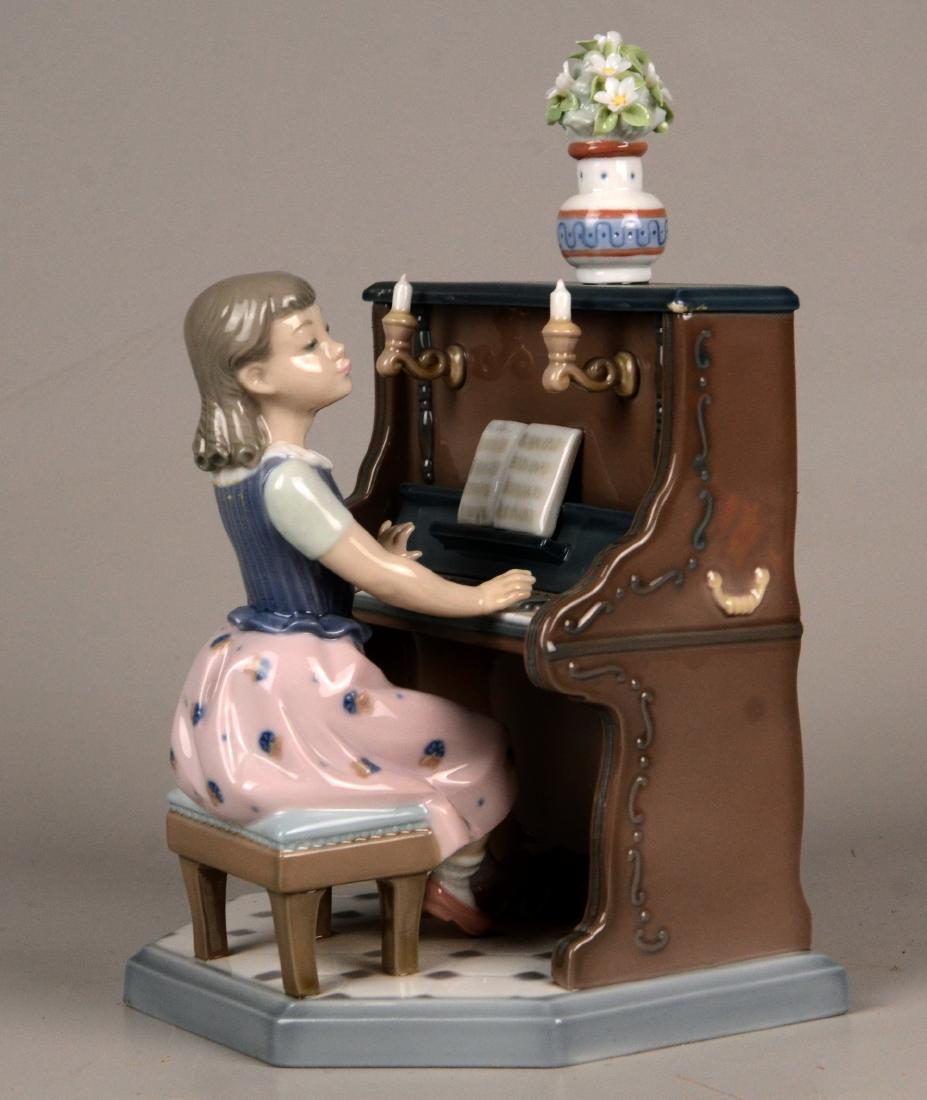 Lladro Practice Makes Perfect #5462 (1 of 2)