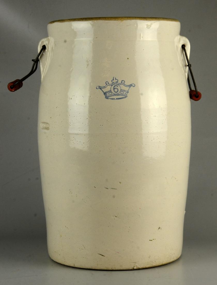 Robinson Ransbottom Six Gallon Crock: Robinson Ransbottom six gallon crock, approx. 18-1/2 h x 12" dia