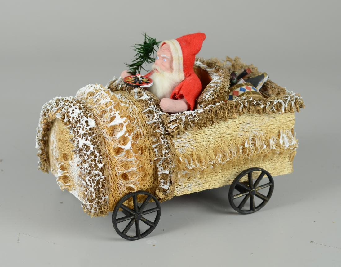 Santa Claus Riding in Loofah Car (1 of 3)