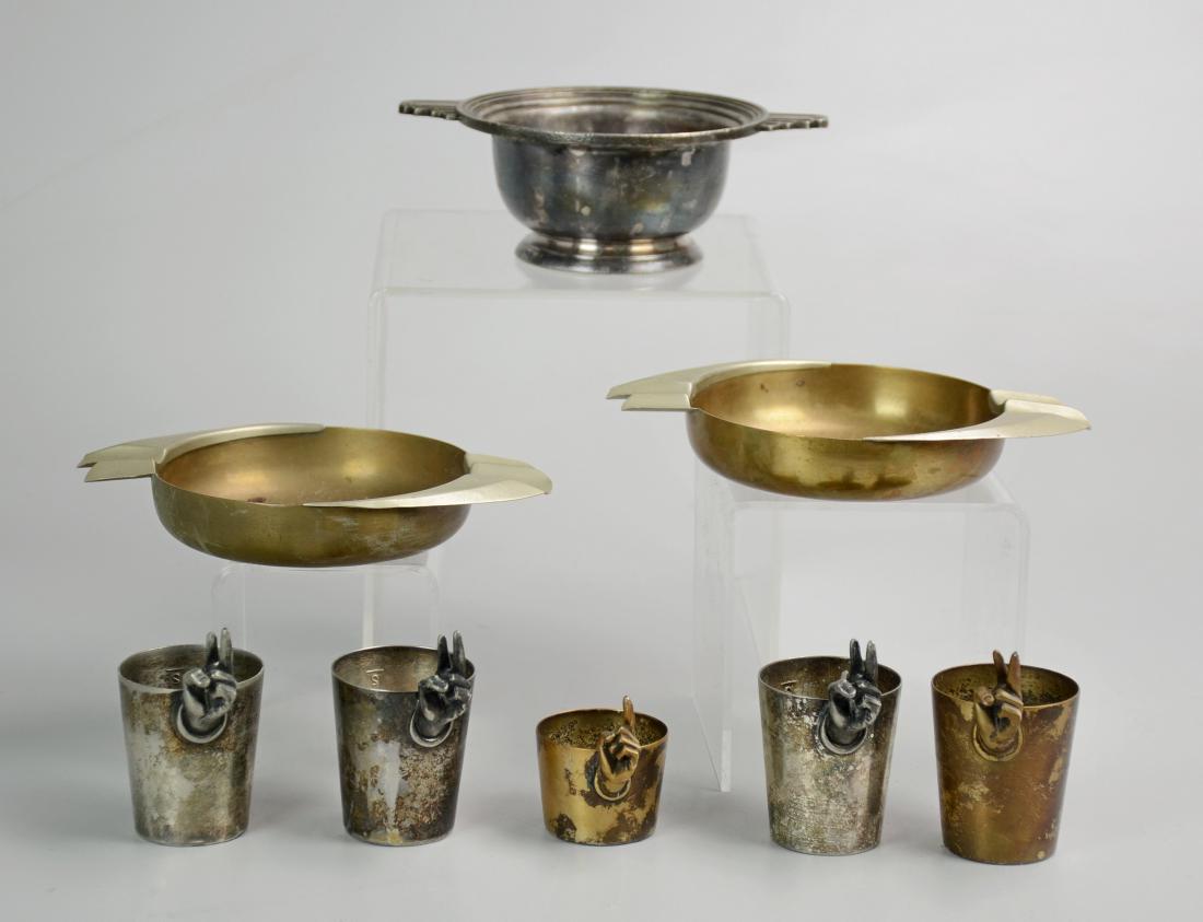 Napier "Fingers" Shot Glasses, Ashtrays, Arcadia Bowl: (5) Napier silverplate "Fingers" shot glasses, (2) Napier gold finish ashtrays, Arcadia silverplate bowl