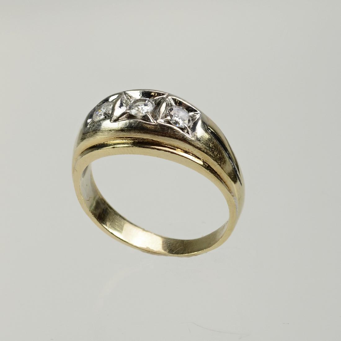 14K YG 3 stone diamond ring, .48 carat tdw: 14K YG 3 stone diamond men's ring stamped 14K two-tone gold. 3 modern cut diamonds est 0.48ctw, H/I colors, I1 and I2 clarities, size 12