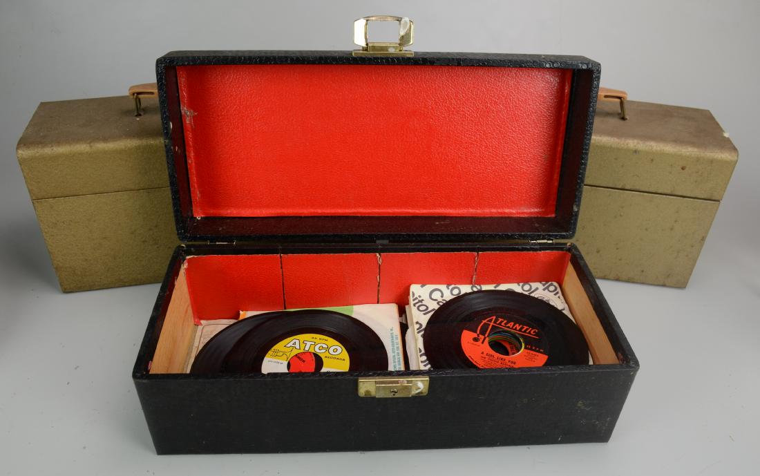 (3) Boxes of 45 RPM Records: (3) Boxes 45 RPM Records Mostly for Jukeboxes (Included Artist such as The Rolling Stones, Bob Dylan, The Moody Blues and Many More)