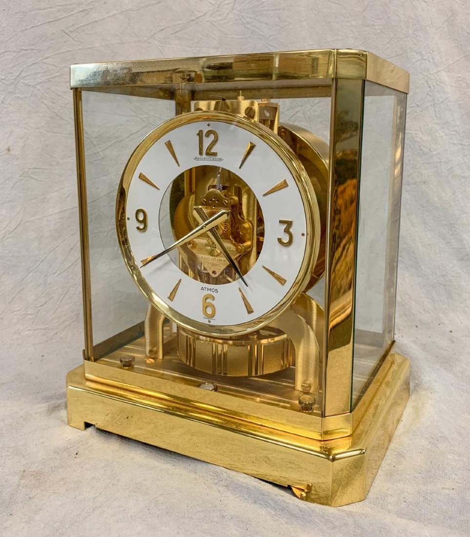 Jaeger LeCoultre Atmos Mantel Clock: Jaeger LeCoultre Atmos Mantel Clock, Swiss made, Fifteen 15 Jewels,Serial Number 460109, Caliber 528-8, 9-1/8" h x 8-1/4" w x 6-1/4" d