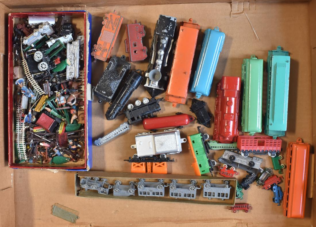 Metal and Lead Toys: Toys Including Midgetoy Trains, Tootsie Toy Trains, Barclay Train, Lead Figures
