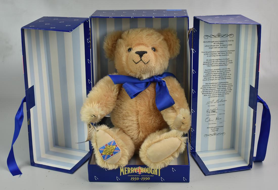 Steiff Merrythought Bear 1990: Steiff Merrythought Limited Edition Anniversary Bear Diamond Jubilee 1930-1990, in original box with COA No 0598, 18" h