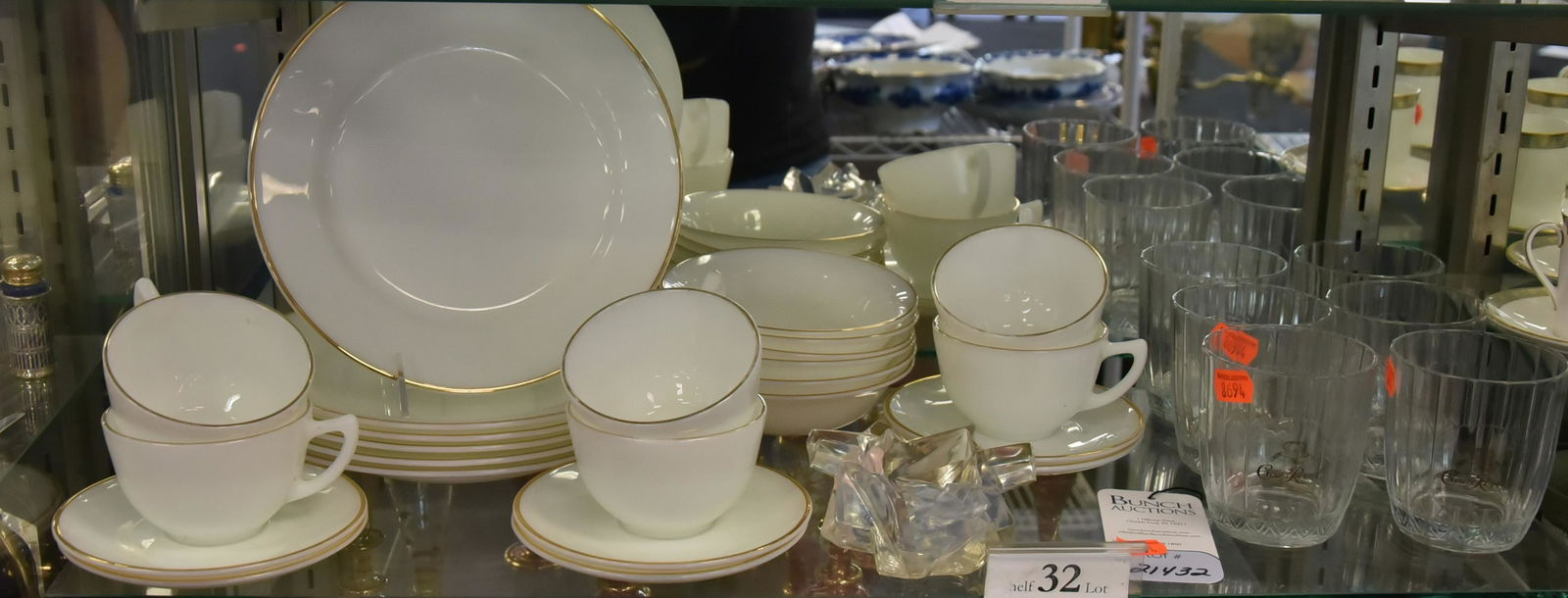 Shelf #32 - Glass Dinnerware (1 of 1)
