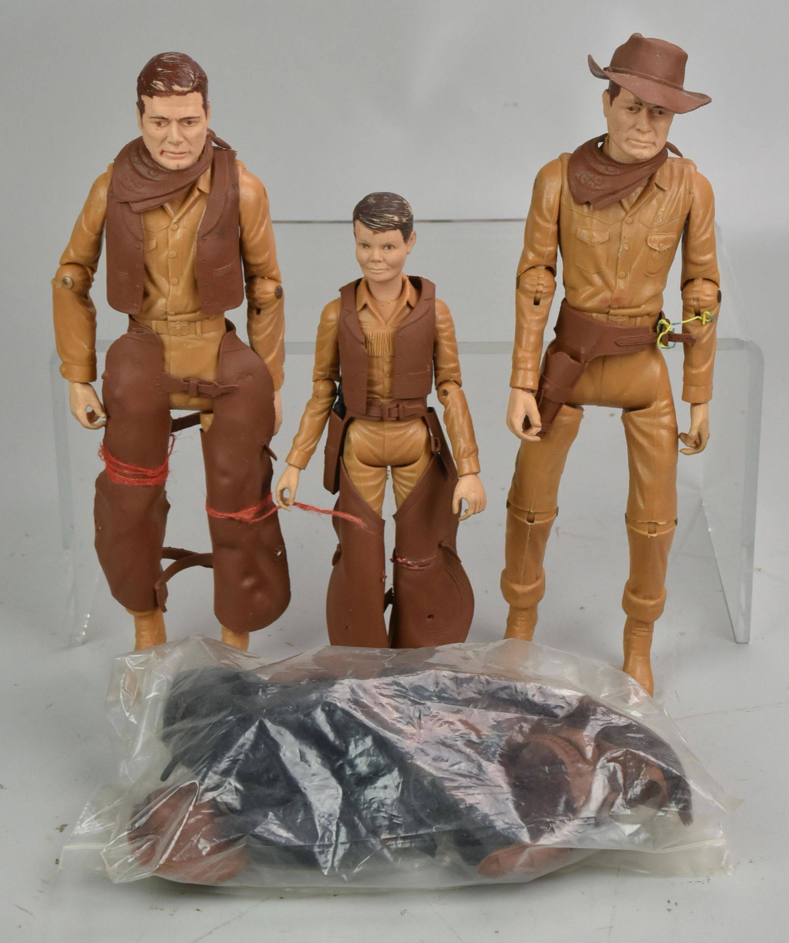 Marx Figures and Accessories (1 of 1)