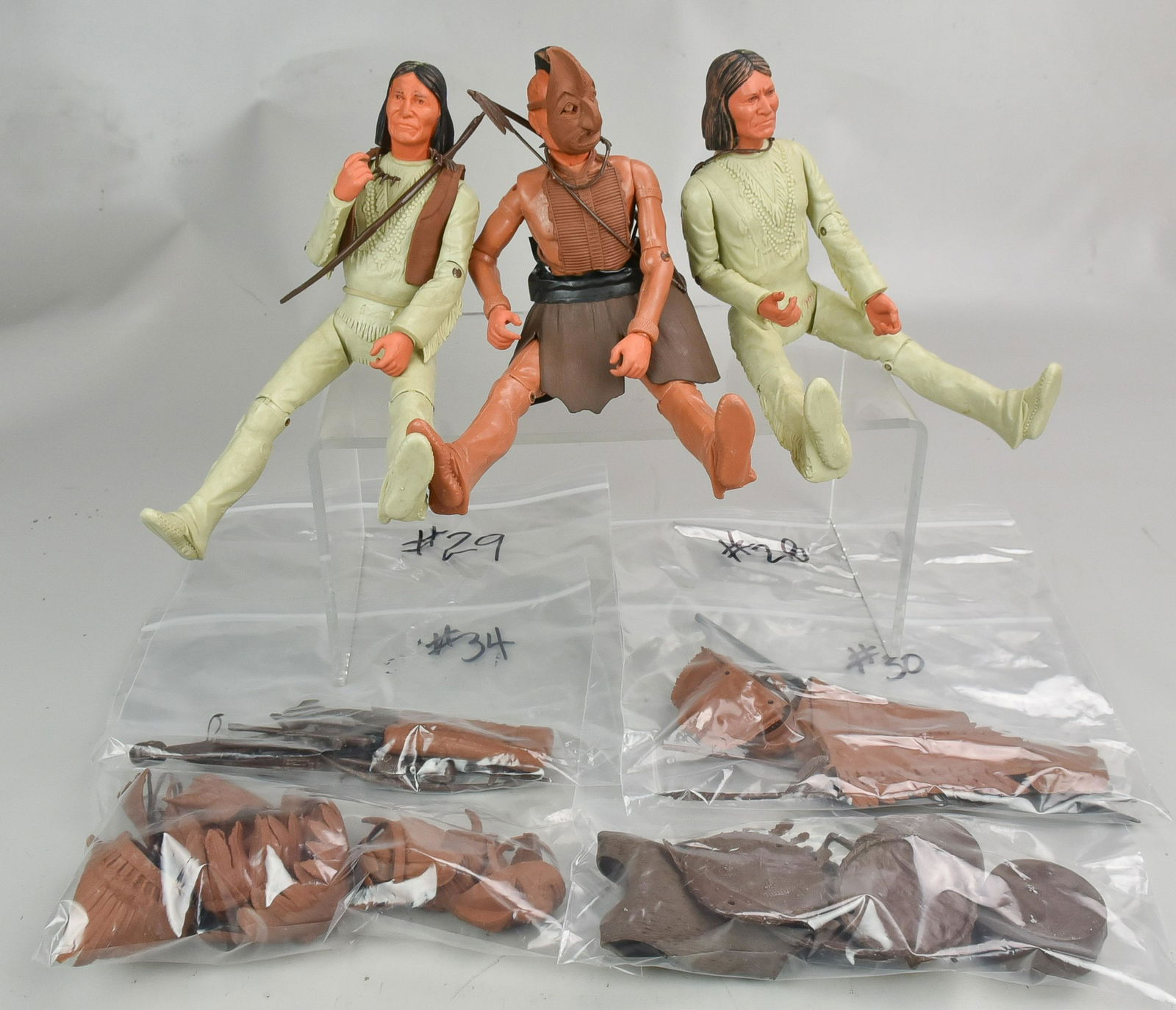 Marx Figures and Accessories (1 of 1)