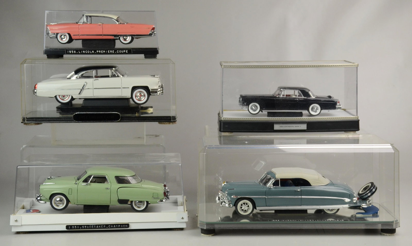 (5) Diecast Cars: (5) Diecast cars to include 1952 Lincoln Capri, 1956 Lincoln Premiere Coupe, 1951 Studebaker Champion, 1956 Lincoln Continental Mark II, 1952 Hudson Hornet Convertible
