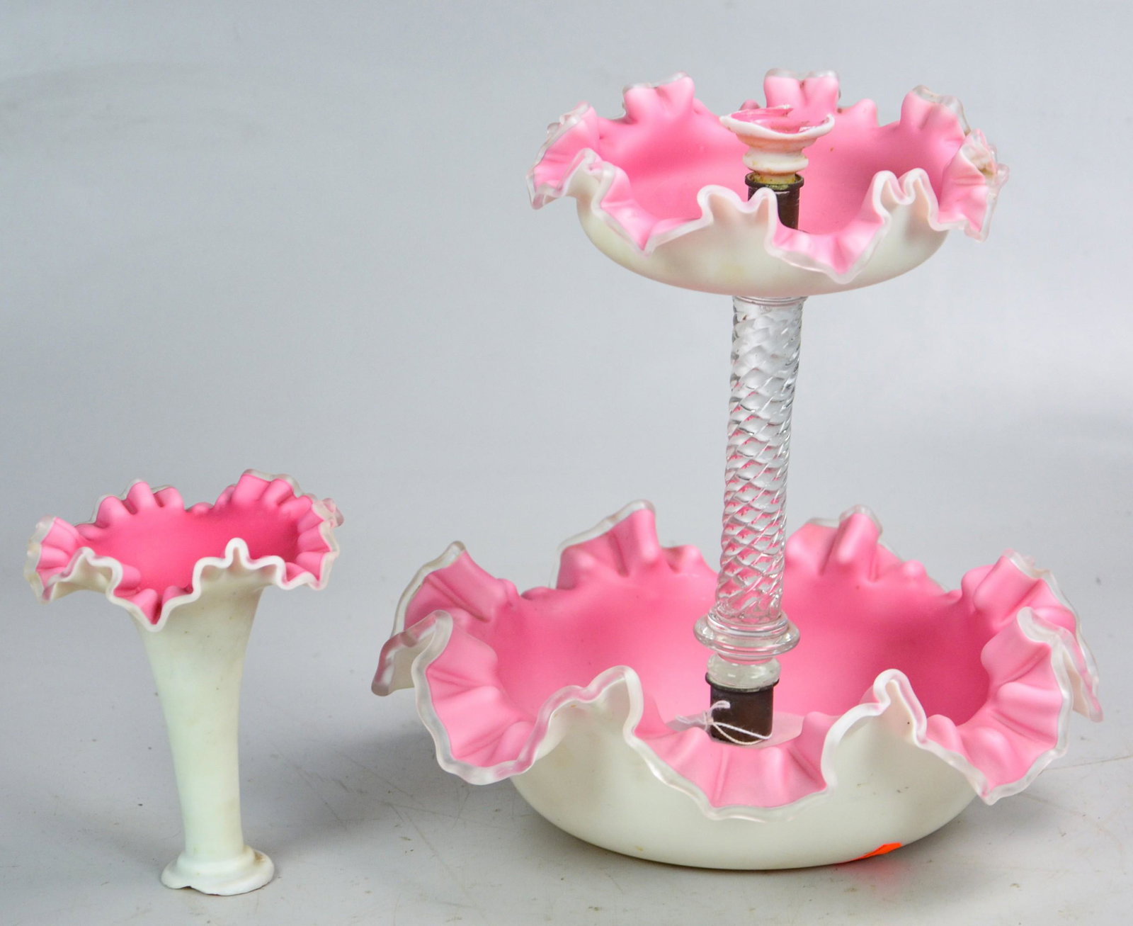 Pink Ruffled Glass Fenton Epergne: Pink Ruffled Glass Fenton Epergne (Some Chips)