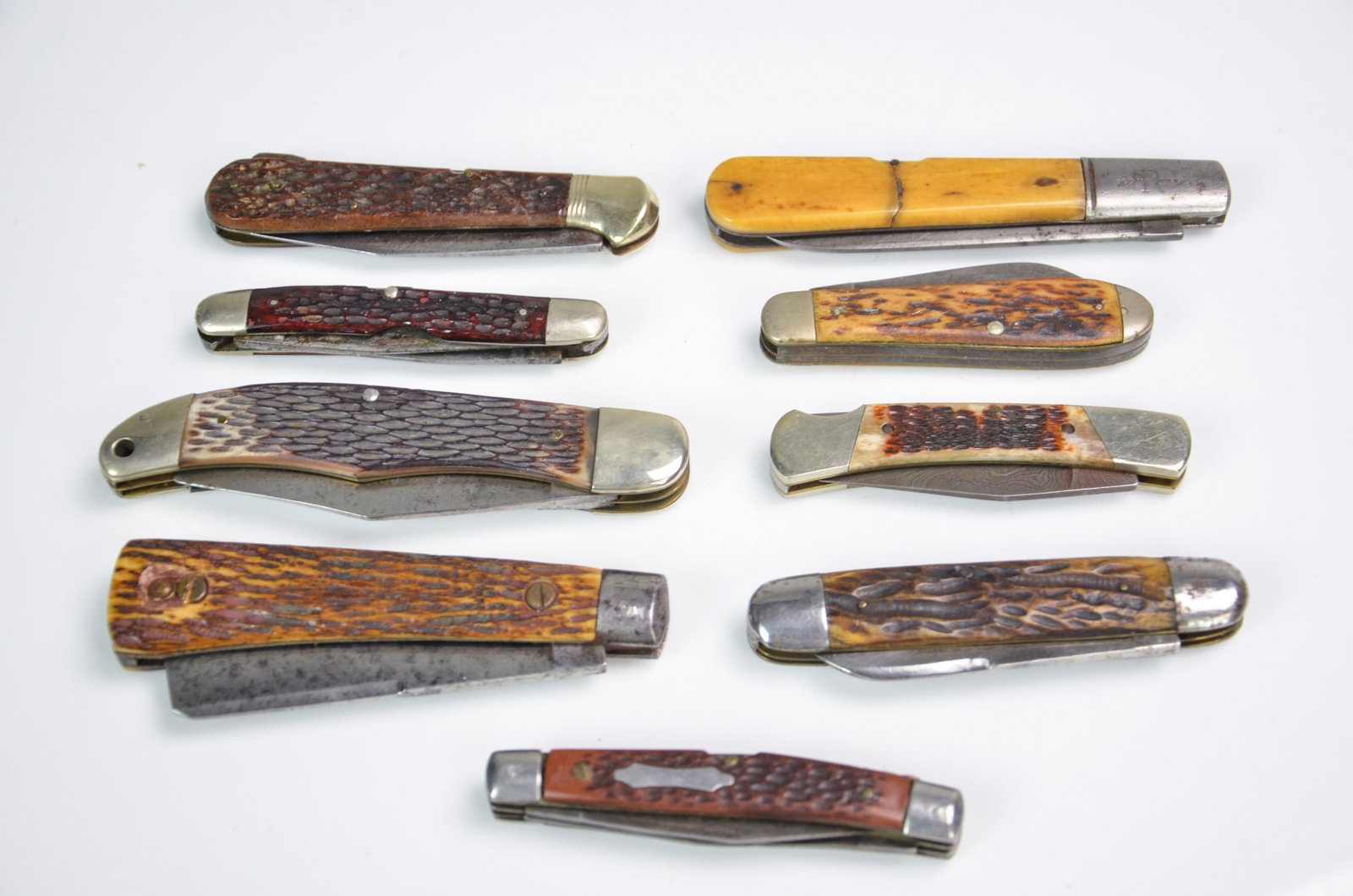 (9) Pocket Knives: (9) Pocket Knives Including: Russell, Miller Bros., Schrade-Walden, Remington, Case XX