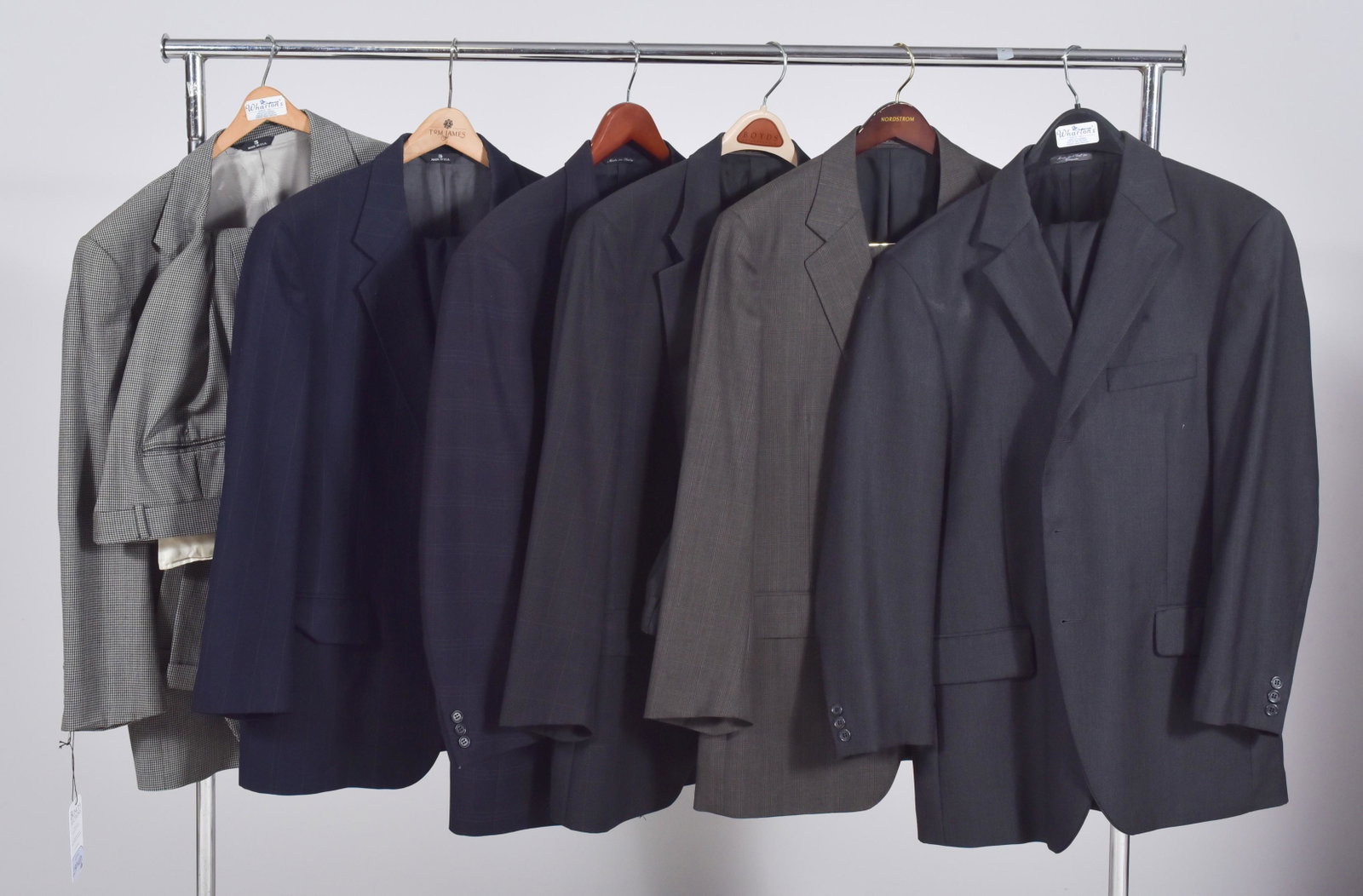 Designer Suit Grouping: (6) Pc designer suit grouping c/o (1) Arnold Brandt, (2) Trussini for Boyds, (1) Canali and (2) Kilgour, French and Stanbury. Most 42" 36"