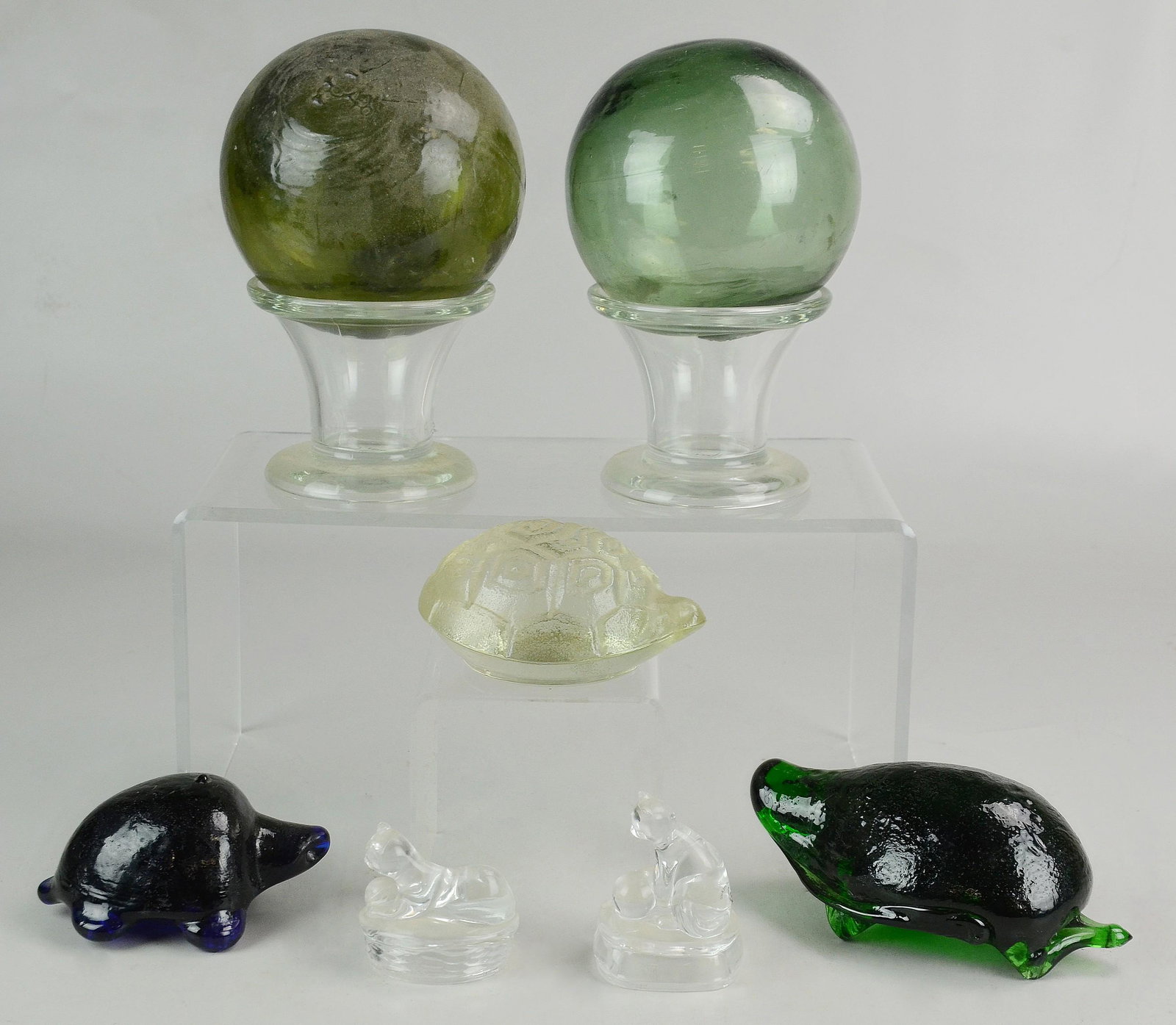 (3) SJ blown glass turtles, 2 SJ witch's balls on: (3) South Jersey blown glass turtles, 2 South Jersey witch's balls on stands, 2 clear glass cat and ball candy containers, largest turtle 6-1/2"h, witch's ball 5", candy dishes largest 2-1/4"