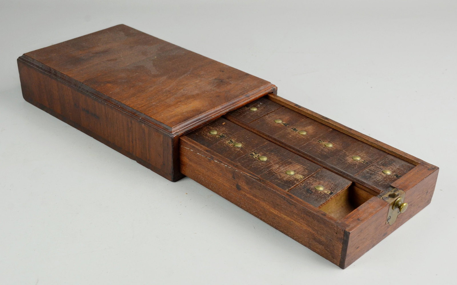 Storage drawer and small cabinet with 12 compartments: Storage drawer and small cabinet with 12 compartments sliding lid, 1875