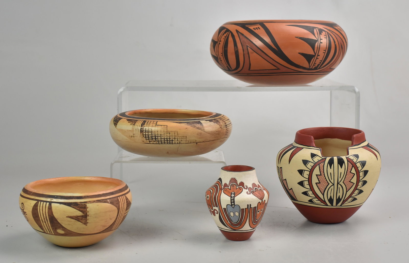 (5) Acoma Pottery Vessels, 20thc.: (5) Piece 20th c. Acoma pottery grouping c/o (3) signed to underside: smallest, "Acoma New Mexico/Barbara & Joseph Cervo 99"; tallest, "Bimadalena Jemez '83"; largest, with animal motif as signature; 