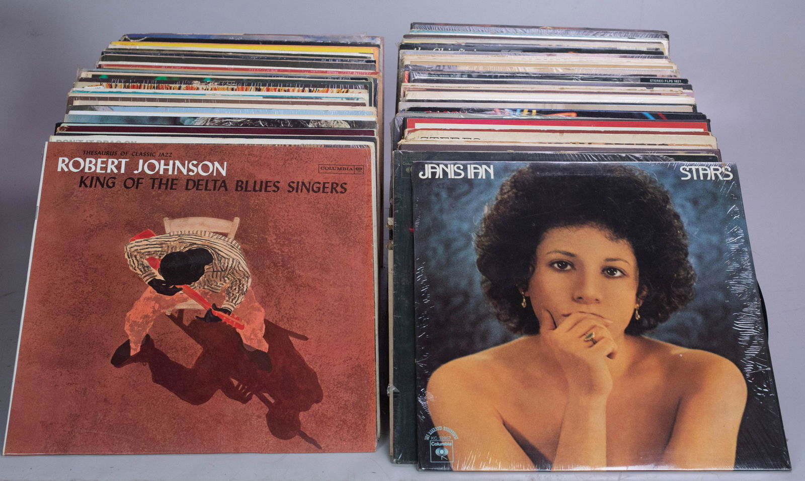 Vinyl Records - Blues, Folk, Bluegrass, Jazz: Two crates of various Blues, Folk, Bluegrass, Jazz, Country etc. including John Prine, Chris Smither, Donovan, Gordon Lightfoot, Robert Johnson, Mississippi John Hurt to name a few.