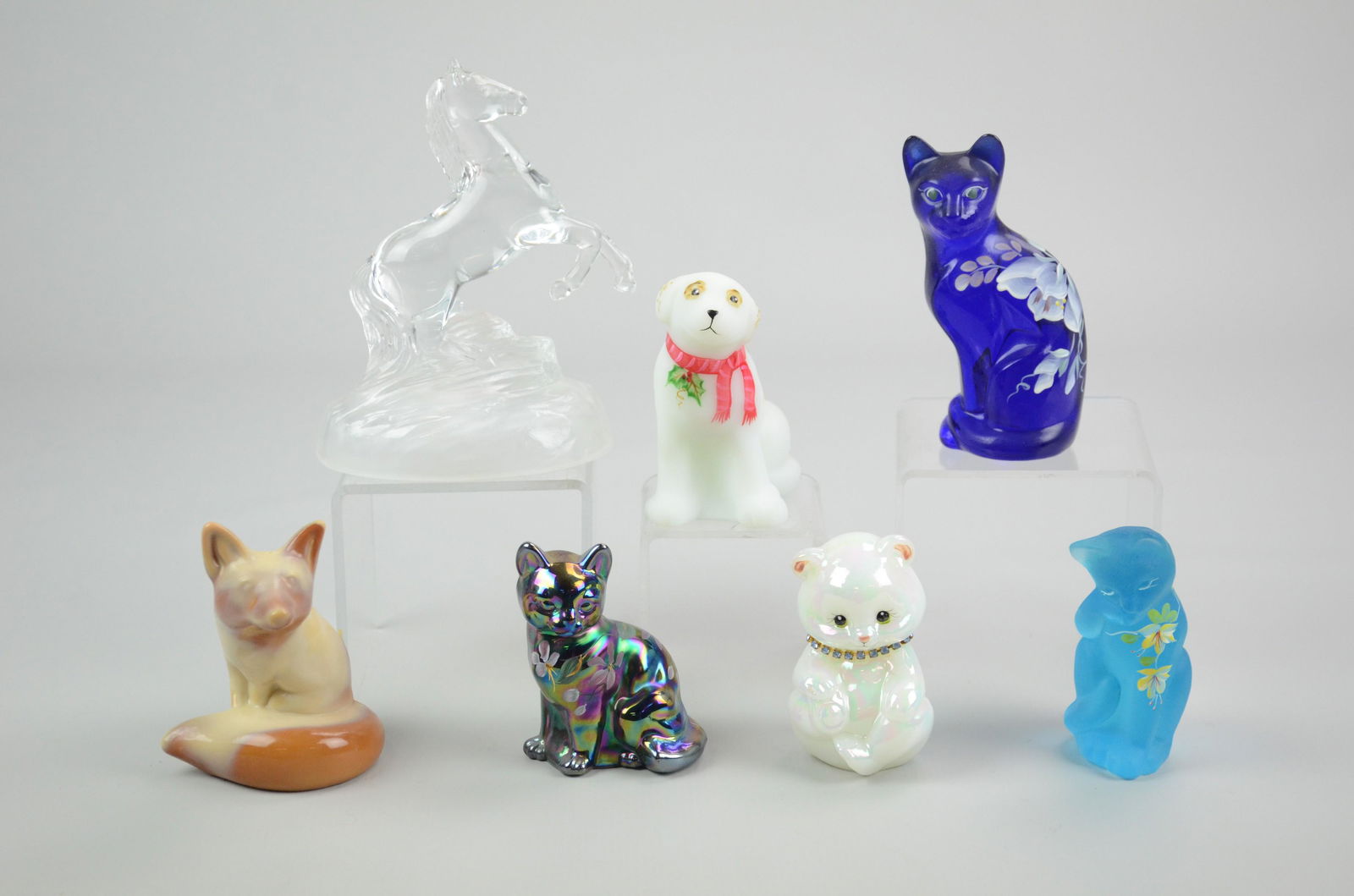 (7) Glass Animals Including Fenton: (7) Glass Animals Including: Fenton Brown Slag Fox, Fenton Hand Painted Blue Cat Signed Florence, Iridescent Fenton Cat Signed Yenal, Iridescent White Bear Signed Gaskins, Fenton Dog Signed Anderson,
