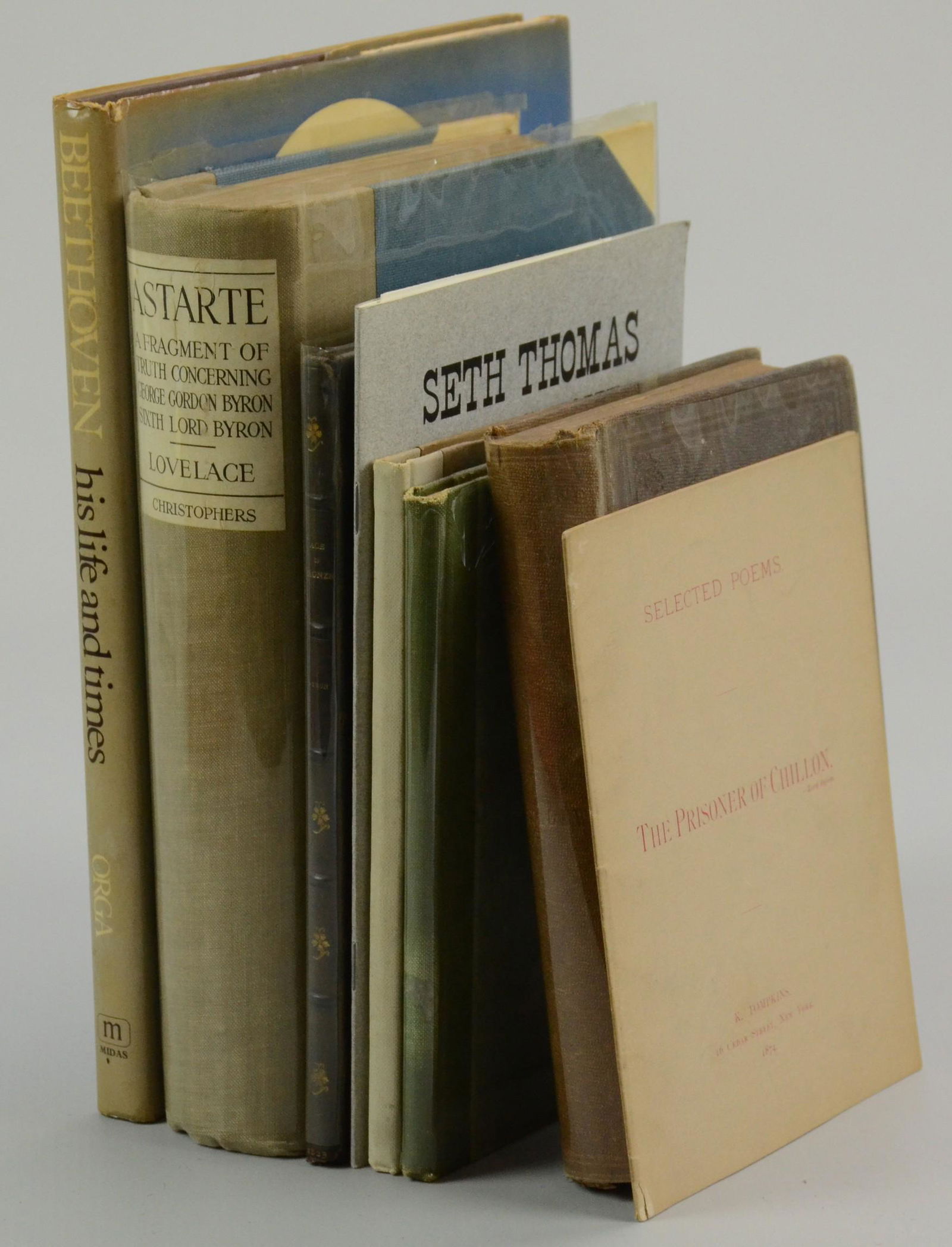 (8) First Edition, Lord Byron "Age of Bronze" with: (8) First Edition, Lord Byron "Age of Bronze" with group of Antique and Vintage Titles. Lord Byron "The Age of Bronze; or, Carmen Saeculare et Annus Haud Mirabilis" (John Hunt, London 1823) Slim octav