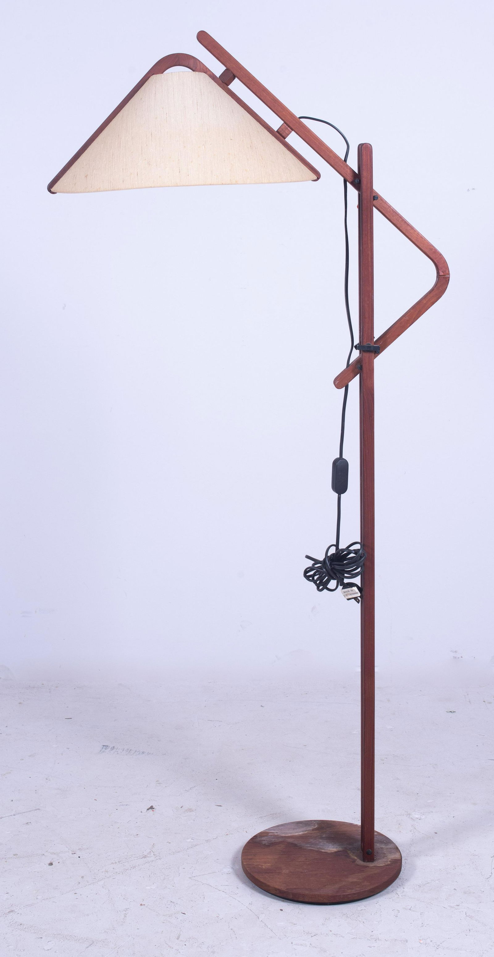 1018 Modern Design Knoll Wooden Floor Lamp Aug 26 2007