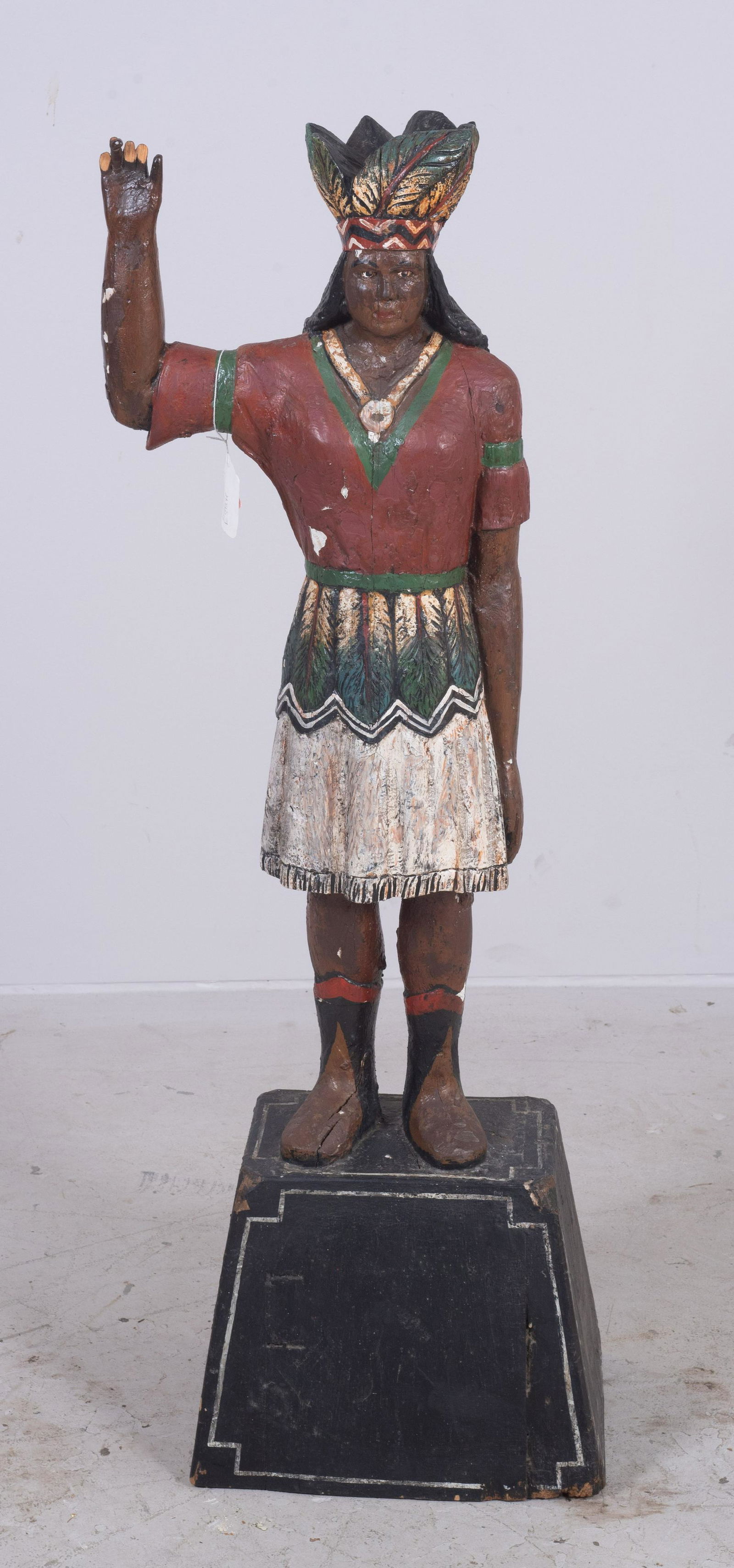 Carved wood cigar store Native American figure, 47" h Dec 03, 2019