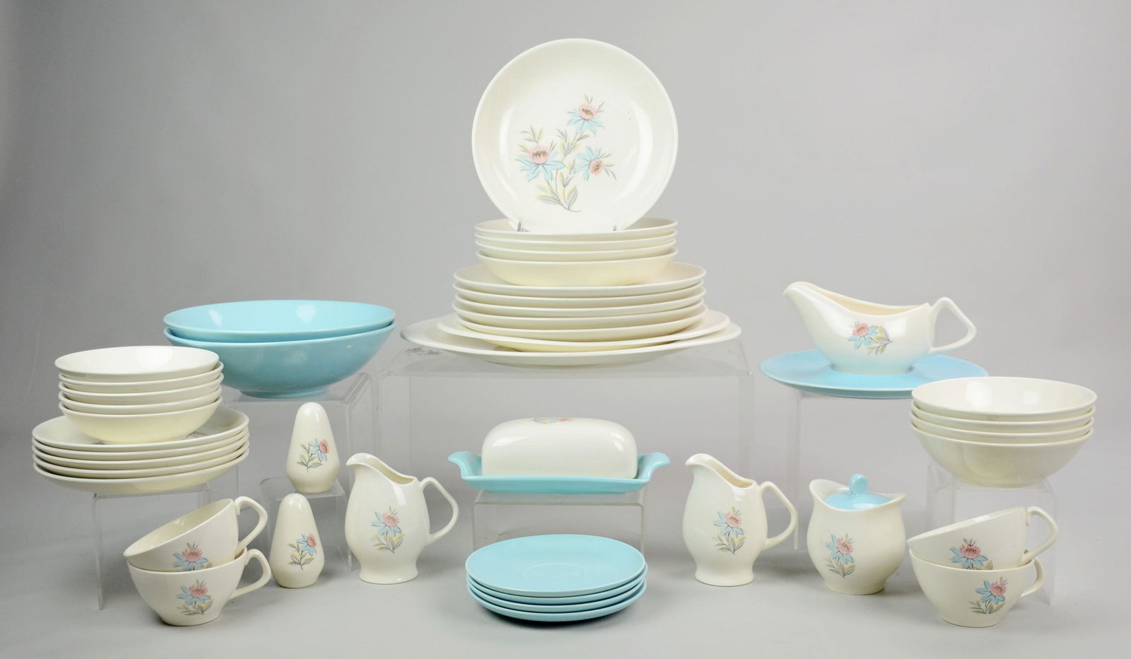 (43) Pcs Steubenville Pottery Fairlane Dinnerware (1 of 1)