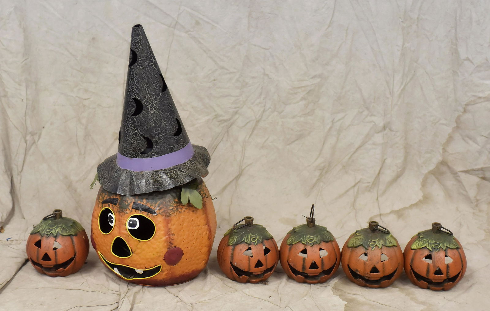 (6) Halloween Jack-o-lantern Lanterns (1 of 1)