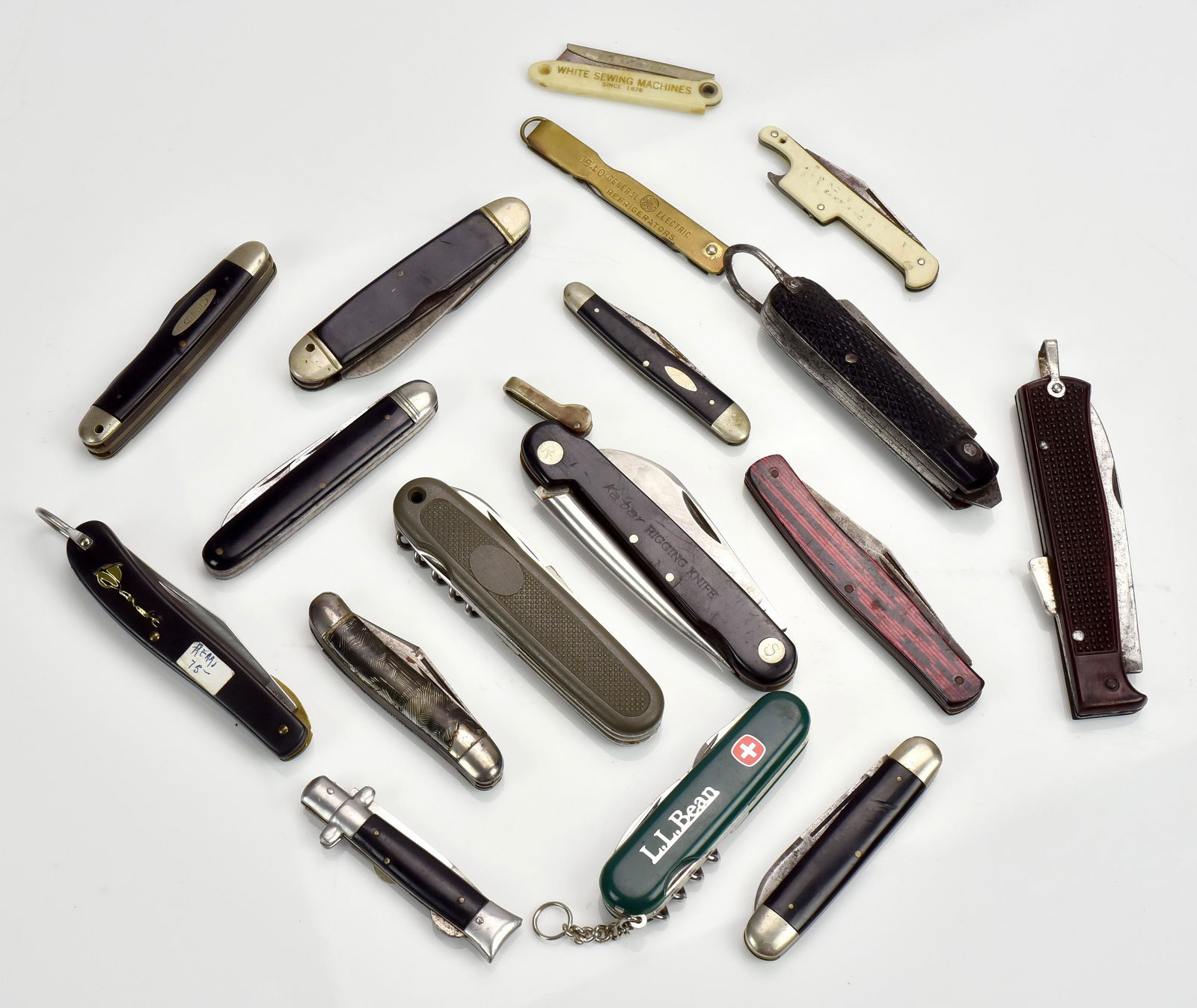 (17) Pocket Knives Including Kabar (1 of 1)