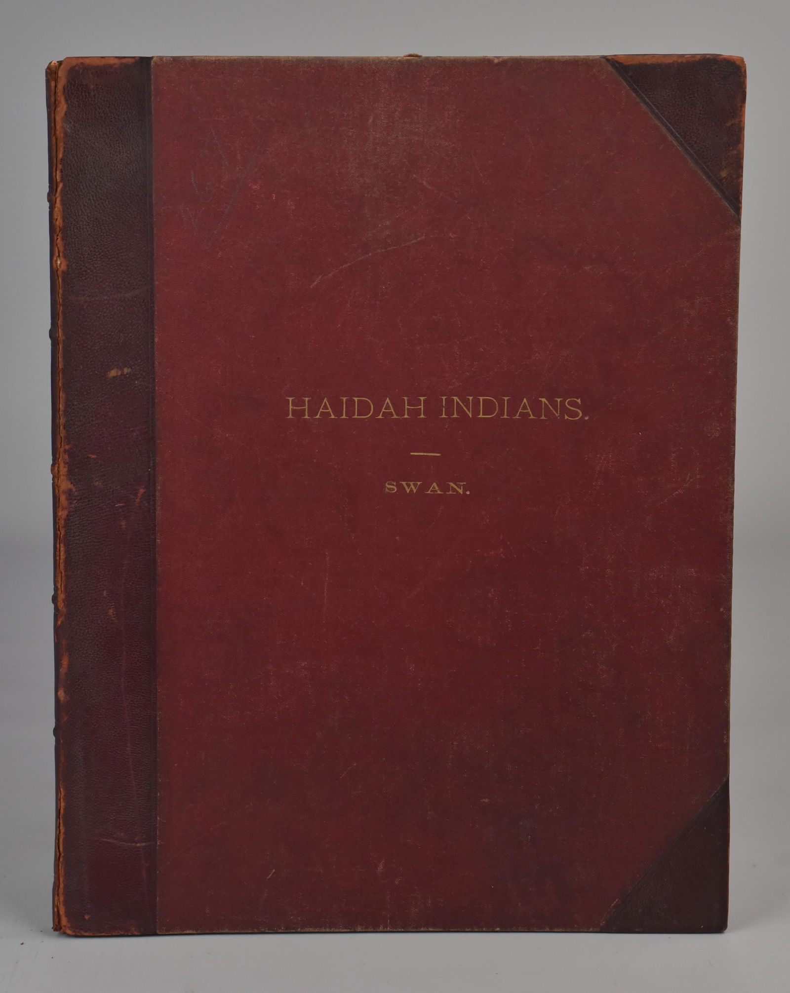 Rare Folio, "The Haidah Indians" - Smithsonian: James G Swan "The Haidah Indians of Queen Charlotte's Islands, British Columbia with a brief description of their carvings, tattoo designs, etc" (Collins, Philadelphia 1874); very scare folio, complet