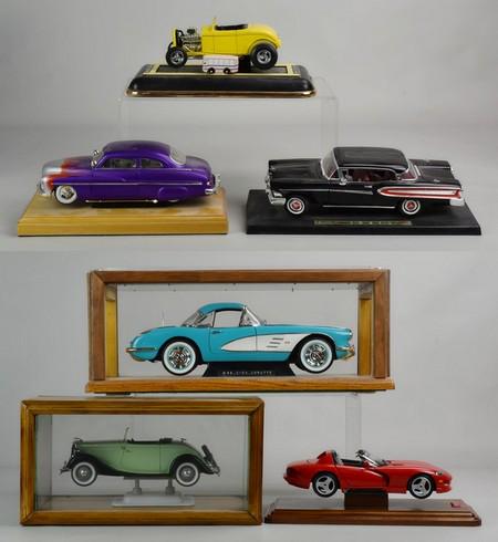 (6) Model Cars: (6) Model cars c/o 1958 Chevy Corvette, antique Jaguar convertible, 1992 dodge viper, 1932 Ford Street Rod, 1958 Edsel and flame painted antique car.