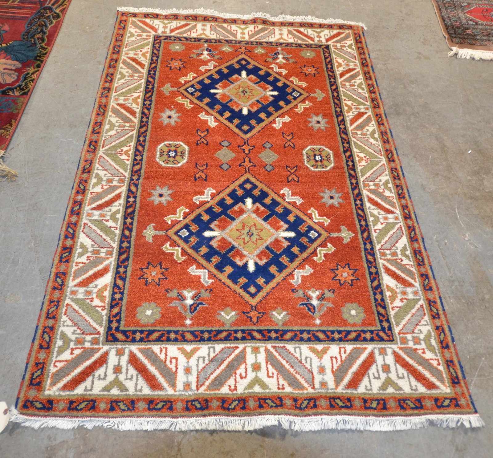 4'1" x 6' Turkish throw rug: 4'1" x 6' Turkish throw rug
