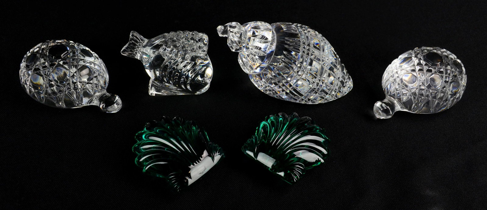 (6) Waterford Crystal Sea Creature Paperweights: (6) Waterford crystal sea creature paperweights, c/o 2 green clam shells, conch shell, 2 turtles, fish, largest 5" l
