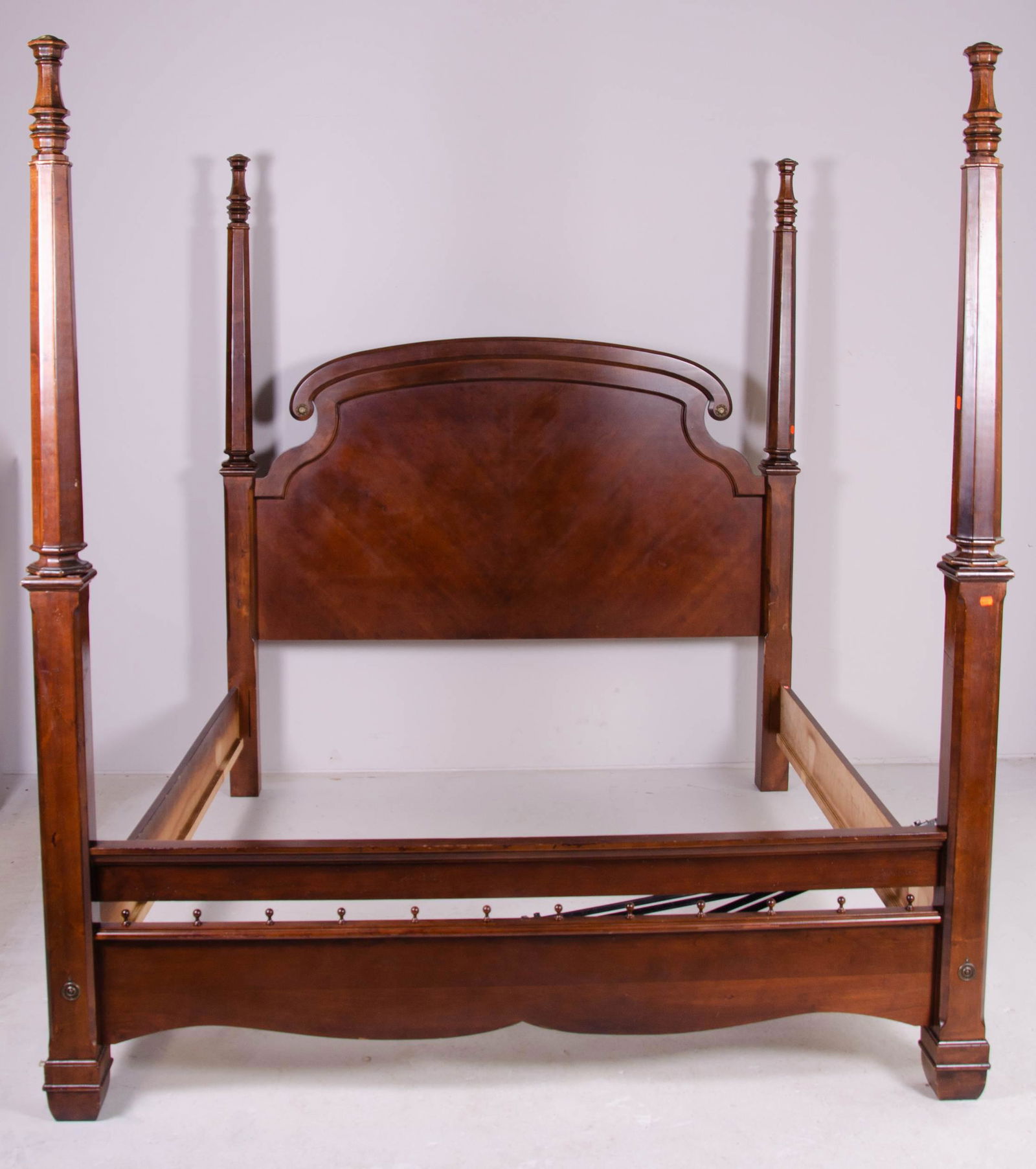 King size Cherry 4-poster bed: King size Cherry 4-poster bed, headboard 89-1/2" h x 83-1/2" w