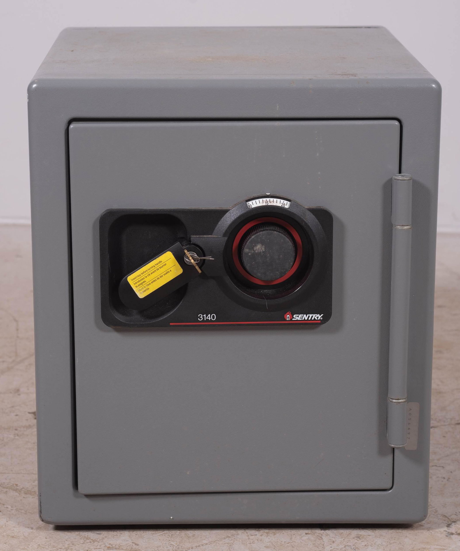 Sentry 3140 fireproof safe: Sentry 3140 fireproof safe, 19" h x 16" w x 18" d
