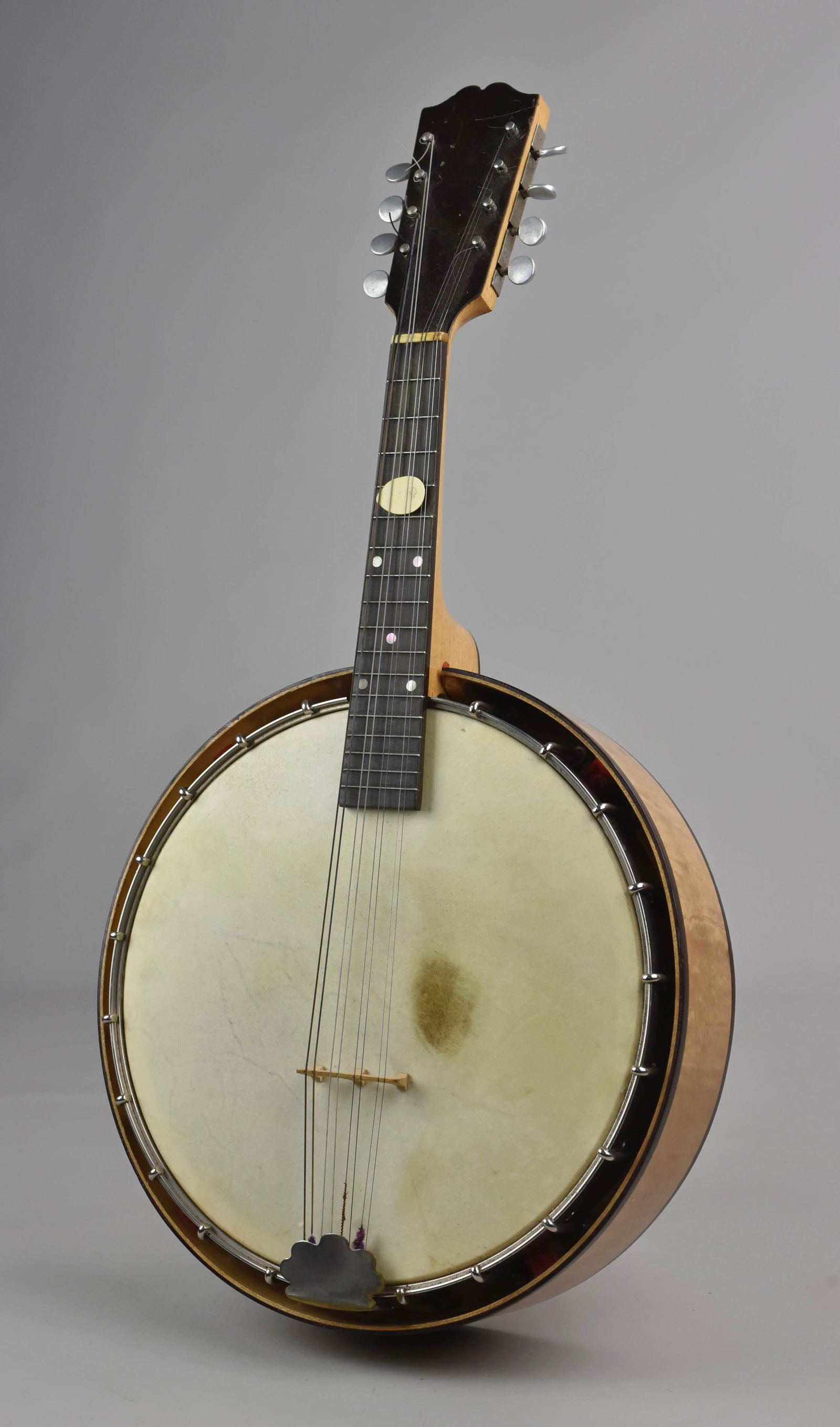 Weymann 8-String Banjolin: Weymann Banjolin banjo mandolin, openback, SN 18524, 1915, 24" l, in fitted hard shell case, normal fret wear from playing